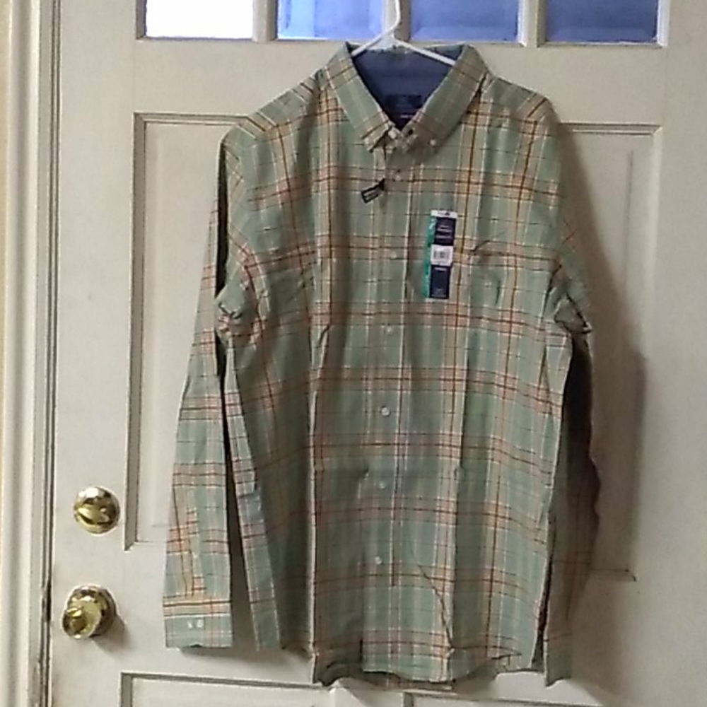 Shirts - Picture 7 of 7